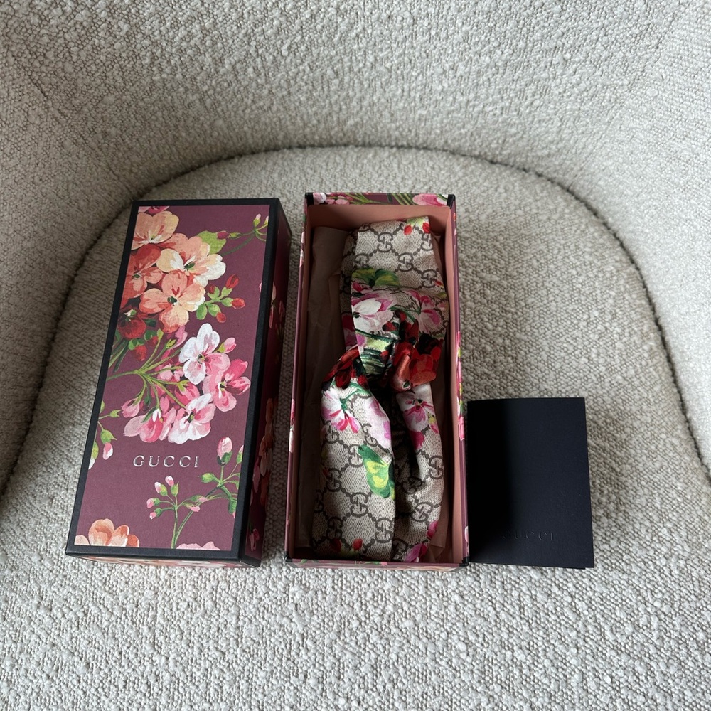 Authentic GUCCI headband